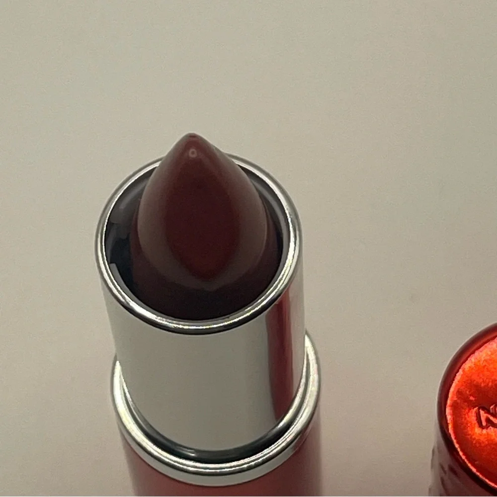 Avon All Heart Ultra Rich Lipstick In Raisin Kiss Full Size